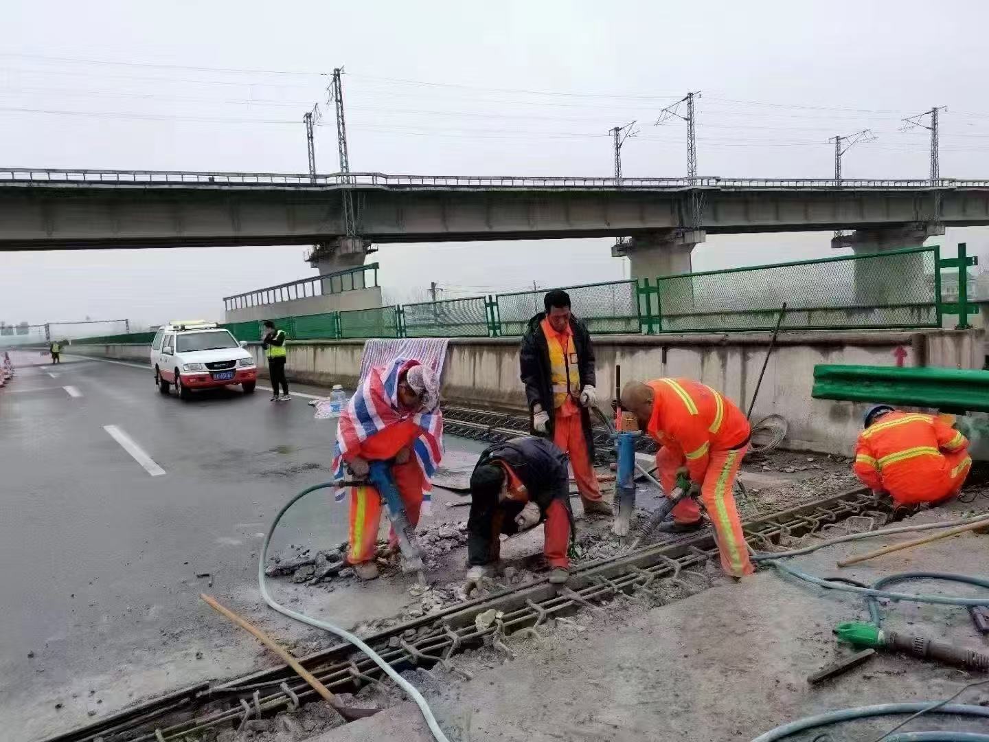 涿鹿桥梁伸缩缝抢修料